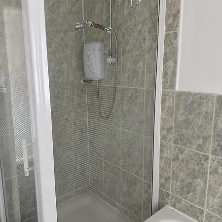 Проживание в семье Nkb Carlton (Goole)